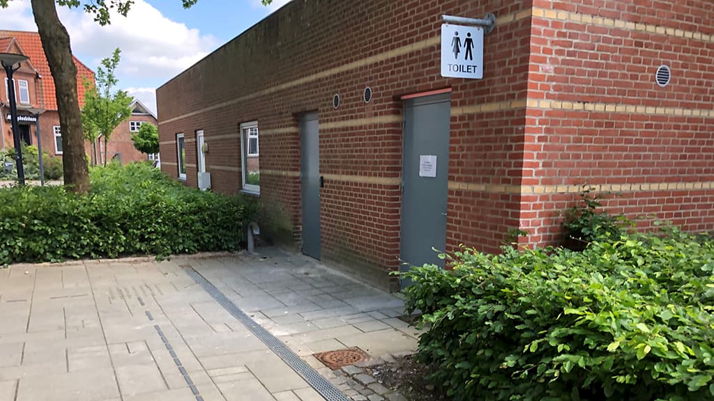 Off. toilet ved Rådhusplasdsen i Vejen
